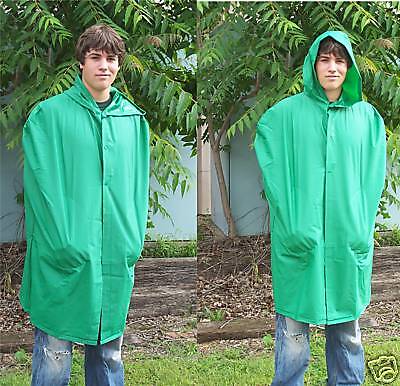 PONCHO  SIDELINE CAPE  RAIN GEAR FOR FOOTBALL  