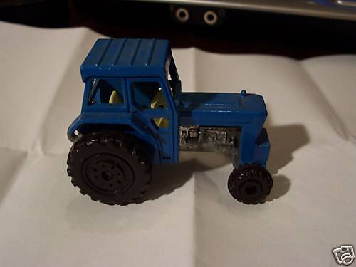 MATCHBOX SUPERFAST 1979 FORD TRACTOR #46 MINTY  