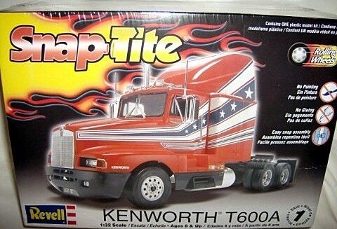 revell 1/32 KENWORTH T600A CONVENTIONAL w/ SLEEPER  