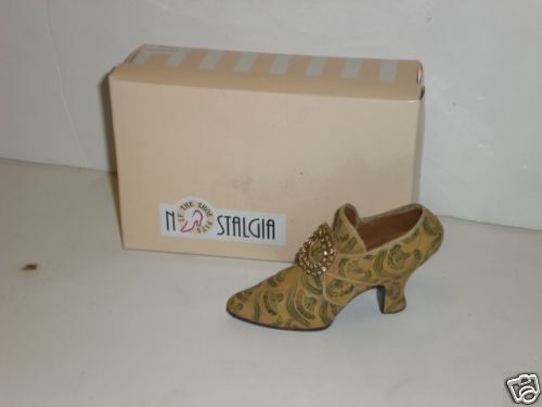 NOSTALGIA RESIN COLLECTIBLE SHOE NEW IN BOX  