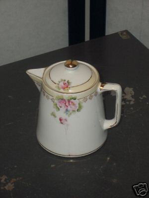 Hand painted Nippon   Made in Japan   Creamer w/ Lid  